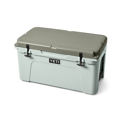 65 Hard Cooler - US 8530