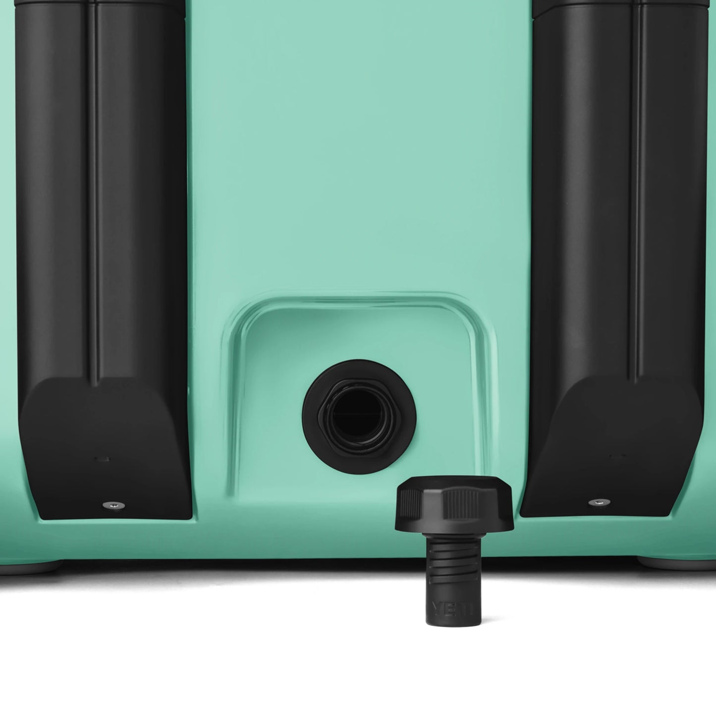 48 Wheeled Cooler - US 8215