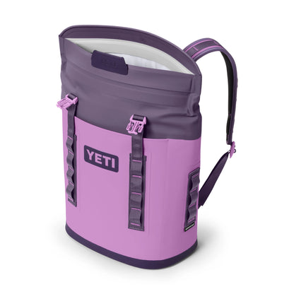 M12 Backpack Soft Cooler - US 7370