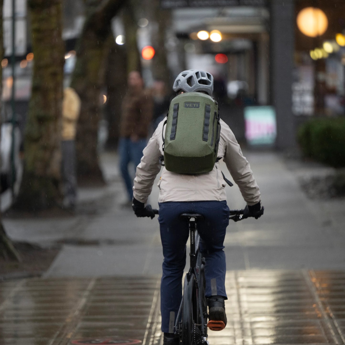 25L All-Weather Backpack - US 8910