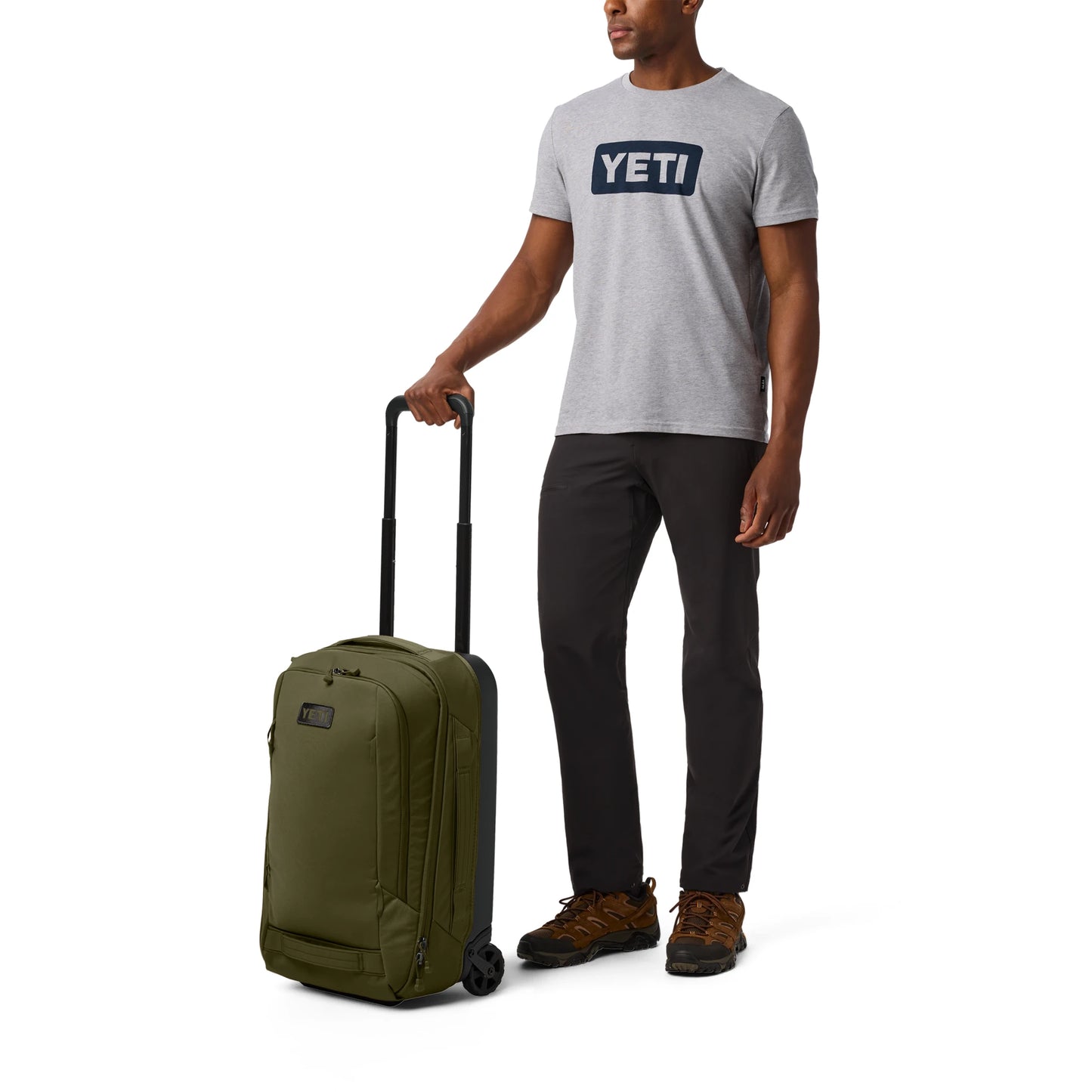 35L/22" Carry-On Luggage - US 2271