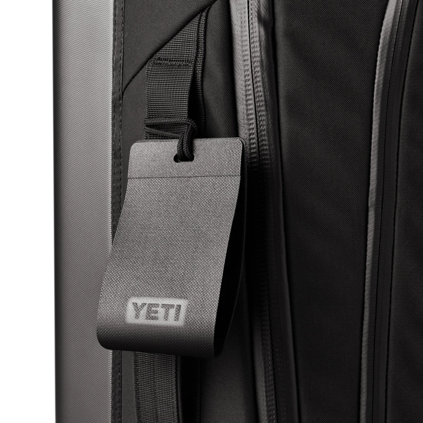 35L/22" Carry-On Luggage - US 1197
