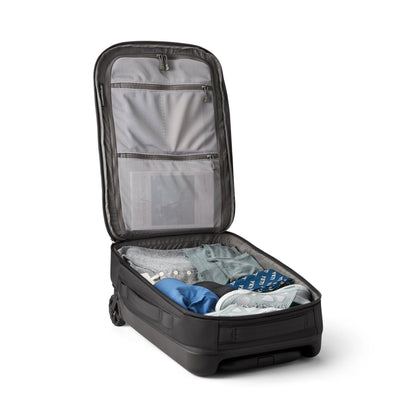 35L/22" Carry-On Luggage - US 9301