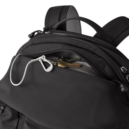 Crossroads 27L Backpack