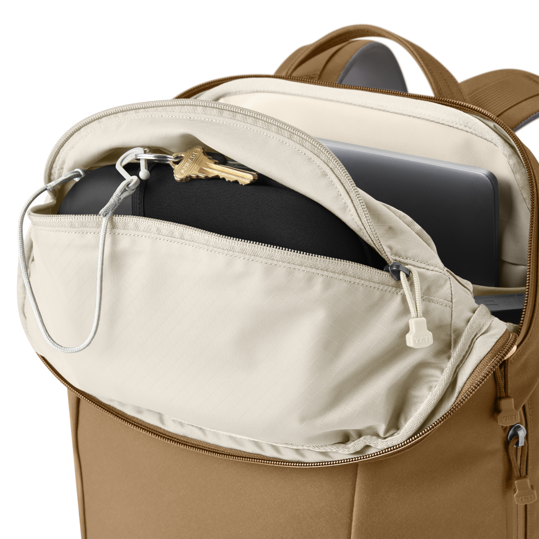 Crossroads 22L Backpack
